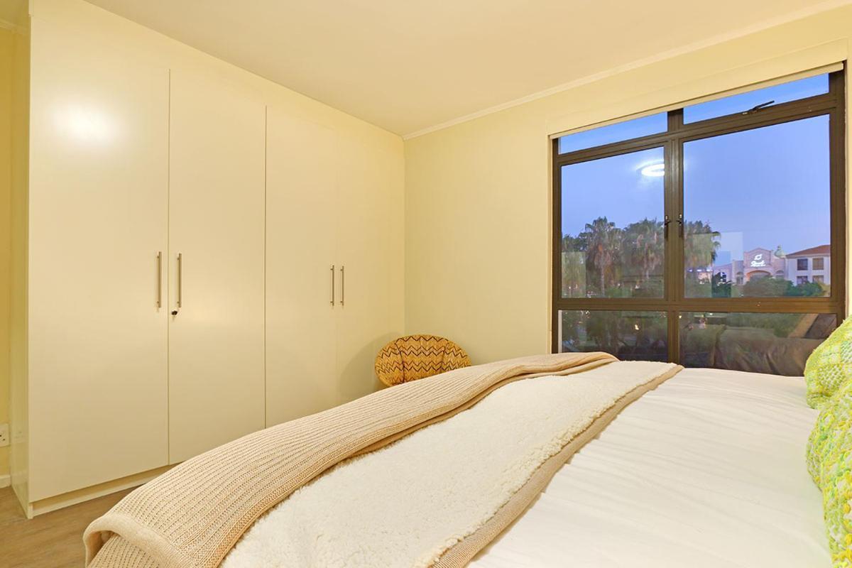 Capri 101 By Hostagents Apartment Cape Town Exterior photo